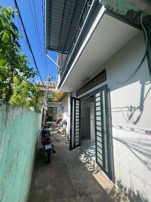 Cho thuê nhà nhỏ nguyên căn