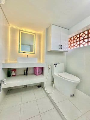 (9730) Becamex Định Hòa. Lầu 3 decor 495 triệu. Ngày 2/9 xem nhà đc