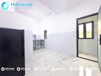 Phòng cực thoán gần đại học mở full đồ chơi máy lạnh tủ lạnh