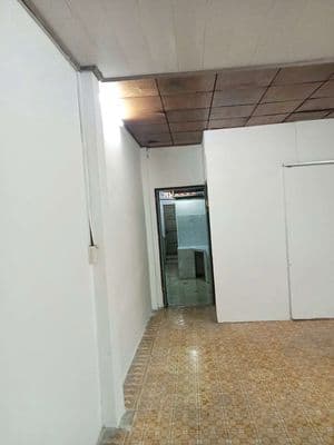 Nhà Lê Hoàng Phái 40m có gác suốt sạch sẽ