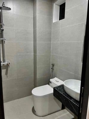 chính chủ cần cho thuê nhà cấp 4 thái văn lung( hoà xuân) 100m2