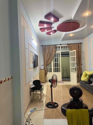 Nhà hẻm xe hơi đuờng Lê Đình Cẩn DT 4x16. Giá 5tỷ250