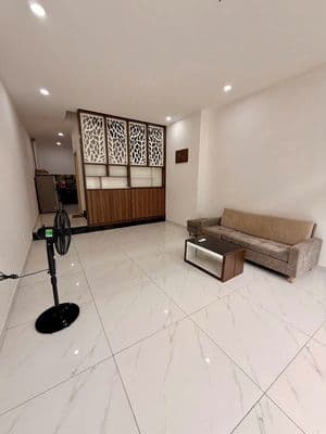 Nhà 3 tầng 3pn mt phạm quang ảnh