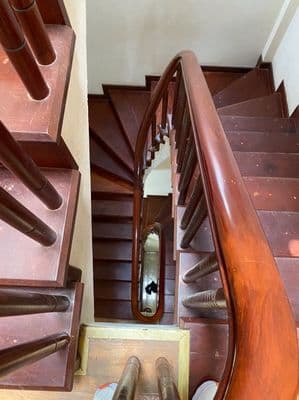 nhà ngõ 100 hoàng quốc việt 76m x4T ô tô đỗ cửa