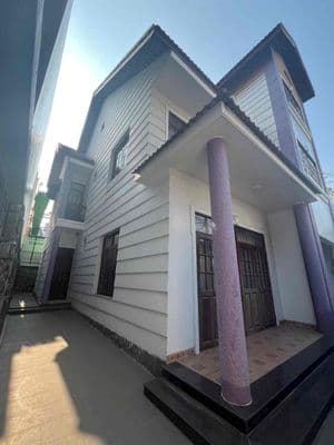Biệt Thự khu Tên Lửa 10x23 ,2 Lầu