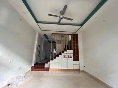 Nhà nguyên căn huỳnh tấn phát nhà bè