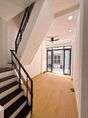 Nhà mới hẻm 8m tô hiệu- phan anh cần gả các vợ à