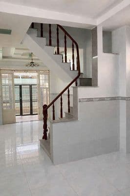 Cho thuê nhà HXH 4m mới sơn sửa sạch sẽ– P. Thới An, Q12