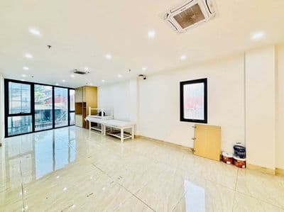 Cho thuê văn phòng tại Hào Nam 75m2 nhà mới 100% giá rẻ nhất quận.