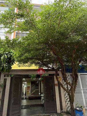 Cho thuê nhà đẹp kdc an sương. 4.5 x 20: 2 lầu. 4pn. Giá 15tr