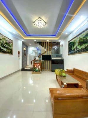CHO THUÊ NHÀ ĐẸP: ĐƯỜNG BÀU CẦU - gần Phạm hùng - đủ nội thất