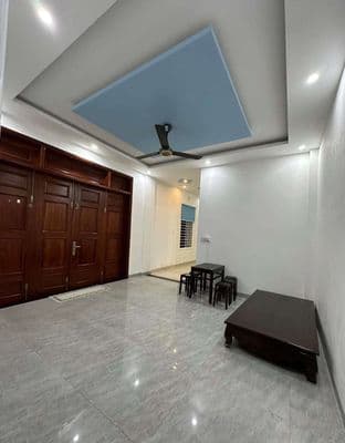 Cho thuê nhà đường: quách thị trang - 2 phòng ngủ