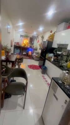 Cho thuê C/cTopaz nè, ngay siêu thị đi vào bên lốc2B. DT 50m² GIÁ 10tr
