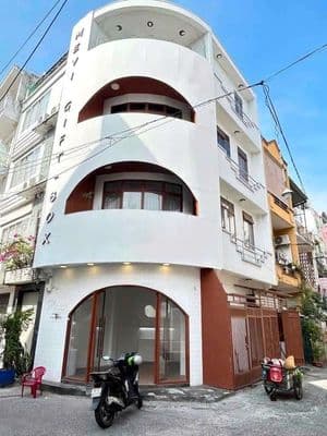 Siêu phẩm góc 2mt Lê Văn Sỹ. 4.5x9m 2 lầu st. giá chỉ 3x