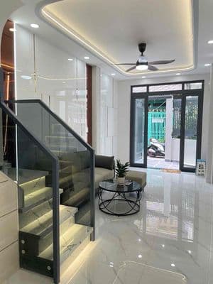 Bán nhà Minh Phụng, 1 trệt 2 lầu ST, 40m2, 4PN, ngay bùng binh Cây Gõ