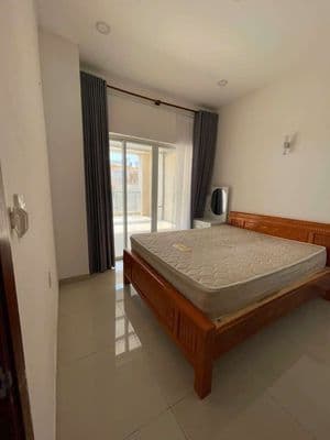 Bán nhanh căn hộ biển 2pn có sân vườn đang cho thuê