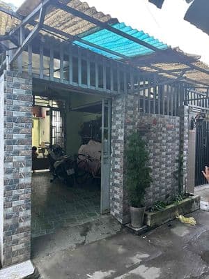 Bán nhà cấp 4 full nội thất 4x20 hẻm ba gác.