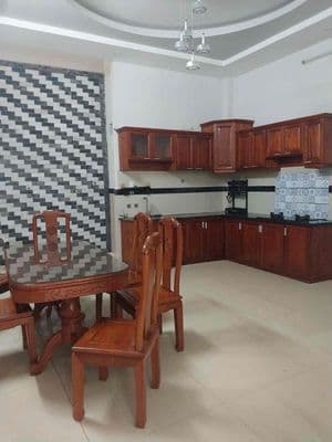 Cho thuê nhà có nội thất Trung Mỹ Tây q12 2lầu 4Pn 5wc hem 6m thông10t