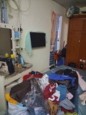 Nhà phan đăng lưu,có 1 trệt,1 lầu,điện nước nhà nước.