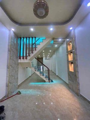 Nhà MT Tên Lửa 4x21,1 Lầu