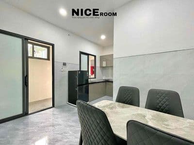Căn hộ 1 phòng ngủ full nội thất gần ngã tư hàng xanh