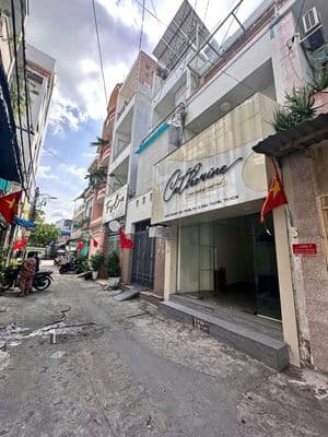 Chính chủ cho thuê nhà ngay mặt tiền kinh doanh