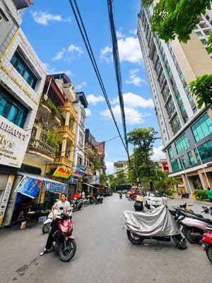 Chính chủ cho thuê nhà đối diện PCC1