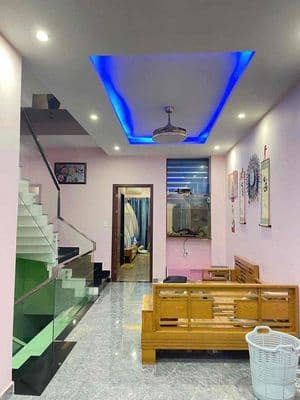 Cho thuê nhà 3 tầng full nội thất đường Mê Linh