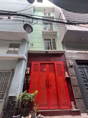 nhà trung tâm quận 10