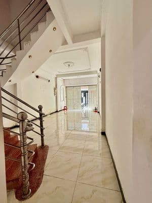 Cho thuê nhà đường Phạm Thế Hiển gần cầu chữ Y