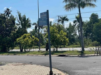 Bán nền đất KĐT Làng Sen đường số 10 Đức Hoà Đông, Long An.