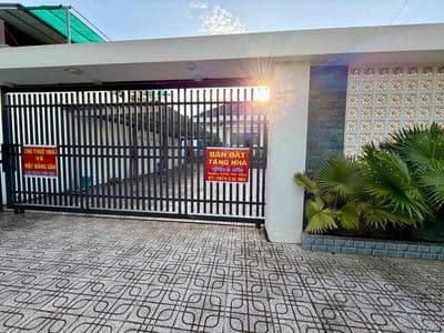 bán đất tặng nhà (tổng 3 nền)