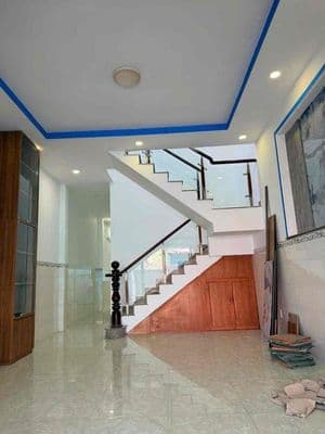 Cần bán nhà sổ hồng riêng. gần trường học lý thường kiệt. chợ thới tứ