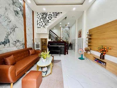 Nhà đẹp có sân rộng, 51m2, hẻm thông, chợ thạch đà, 5.x tỷ