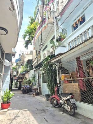 bán nhà 3 tầng Hòa Bình ngang to 4.7m giá rẻ