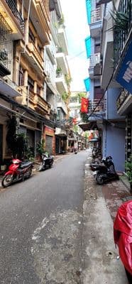 Chính chủ bán nhà mặt phố sổ 139 kim hoa