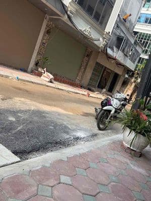 cho thuê nhà 2 mt thuy khuê giá 11 tr