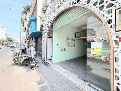 Mặt bằng đẹp kinh doanh hồ văn huê