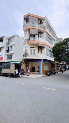 Nhà mặt hẻm xe tải dương quảng hàm