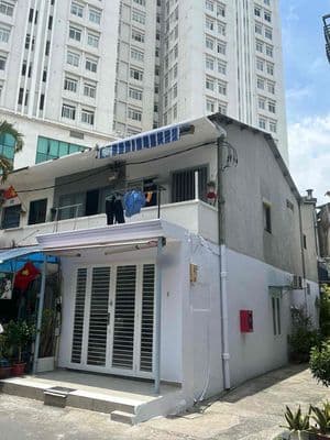 Nail,spa,salon nc 2mt trệt lữ gia - hẻm xe tải 8m đậu trước nhà