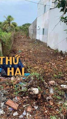 Đất mặt tiền QL57B, Long Hoà, Bình Đại: 5 x 30, giá 1,3 tỷ