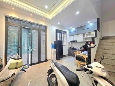 HXH thông Phan Huy Ích - 32m2 - 4 tầng - 3pn4wc - Ngay Emart