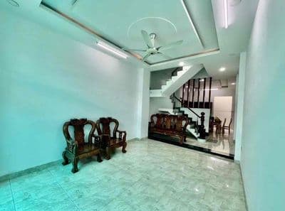 Nhà đẹp 4PN5WC ngay 140 Vườn Lài giá chỉ 12Tr/ tháng