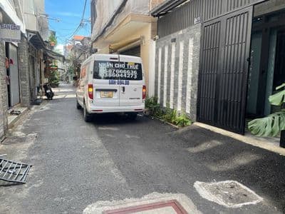 Cho thuê nguyên căn hẻm xe hơi Trường Chinh, ngay ngã tư Bảy Hiền