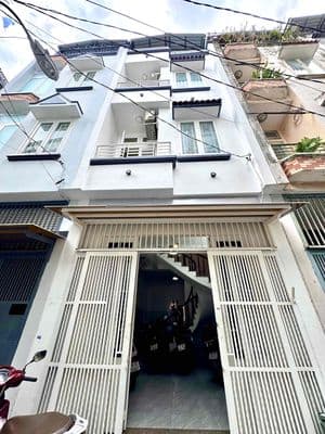 4 11m, Bán nhà 116/ Dương Quảng Hàm, Hẻm xe hơi, 4 Tầng, 5Pn, P5 GV, 6