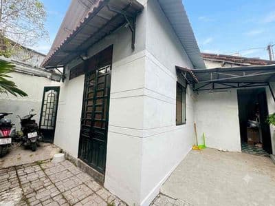 Nhà long bình – 81m² – sân rộng – 3 phòng trọ có dòng tiền – giá 2,9