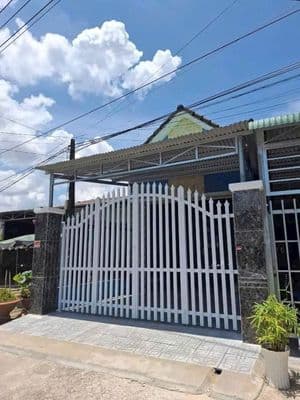 Bán gấp căn nhà nằm ngay Lê Minh Nhựt, Củ Chi, 125m2, 880tr, SHR