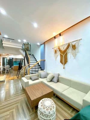 Nhà đẹp sân vườn full kiệt : lê đình dương, gần cầu rồng