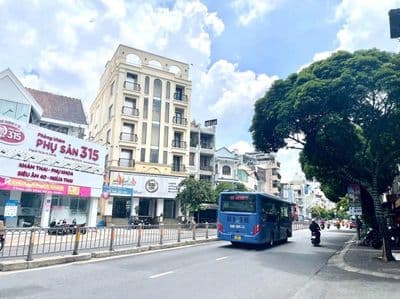 Cho thuê nhà mặt tiền đường Lê Tuấn Mậu Q6-DT: 12X20m-Hầm 7L-Giá:100tr