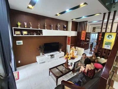 Bán nhà Mega Village Khang Điền, DT 80m2, đường rộng 20m, nội thất đẹp